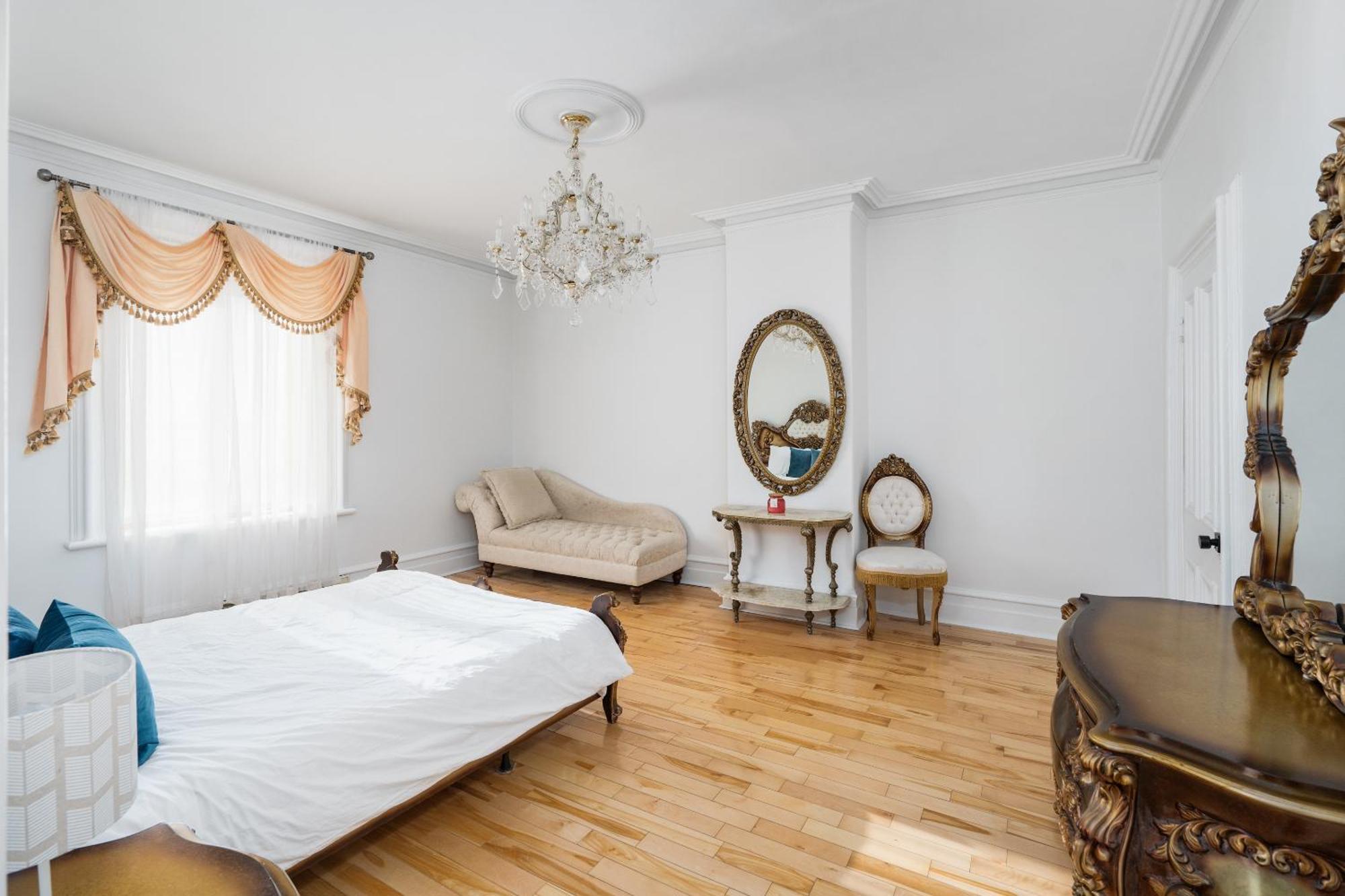 Centennial 6-Bedroom Waterfront Palace Sleeps 14 مونتريال المظهر الخارجي الصورة